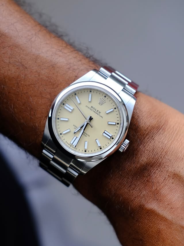 ROLEX OYSTER PERPETUAL BEIGE
