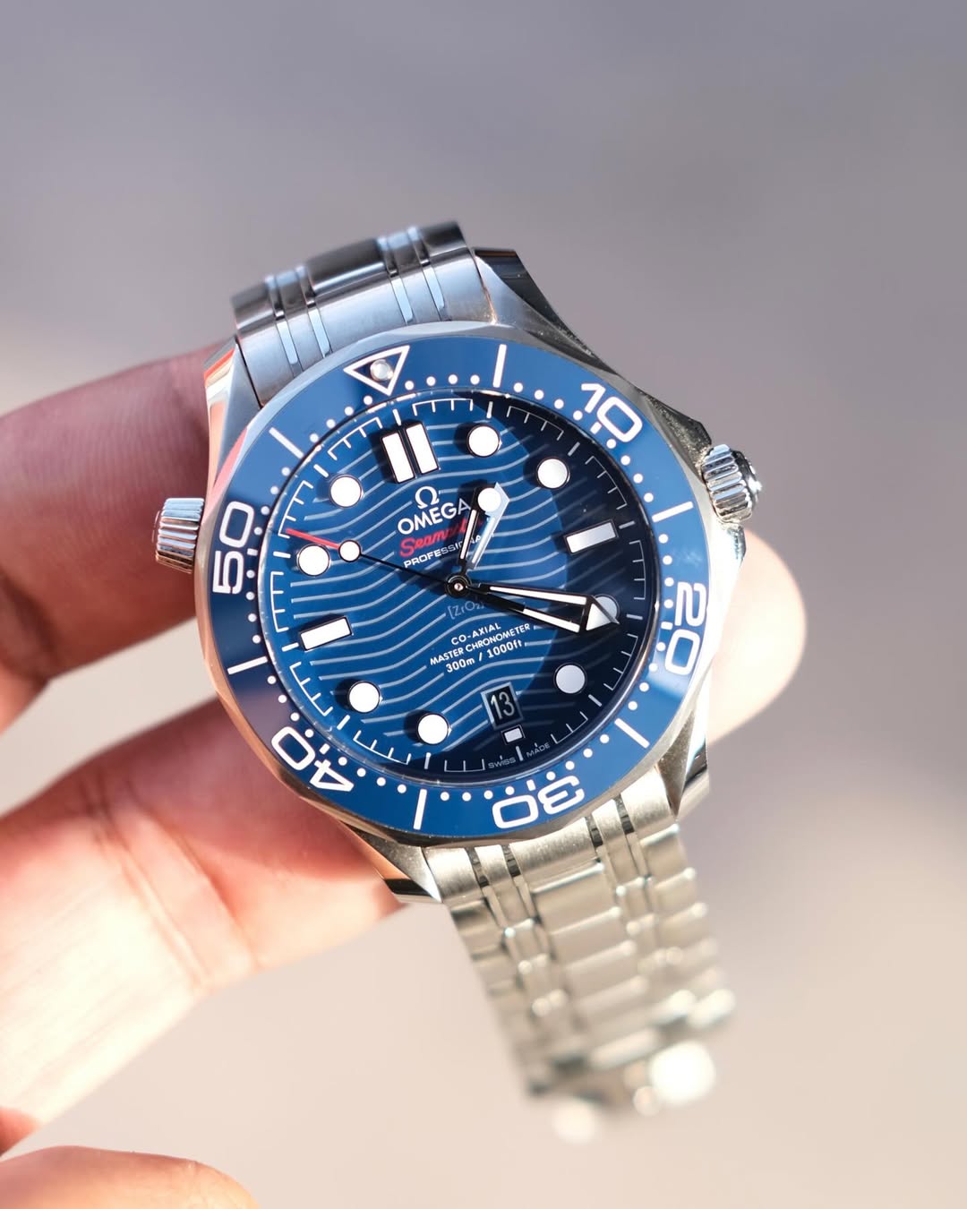 OMEGA SEAMASTER DIVER 300