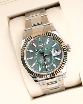 ROLEX SKY-DWELLER GREEN DIAL | QUALIDADE MIRROR | ACOMPANHA CAIXA E DOCUMENTOS RÉPLICA ROLEX | ULTIMAS UNIDADES COM DESCONTO