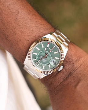 ROLEX SKY-DWELLER GREEN DIAL | QUALIDADE MIRROR | ACOMPANHA CAIXA E DOCUMENTOS RÉPLICA ROLEX | ULTIMAS UNIDADES COM DESCONTO